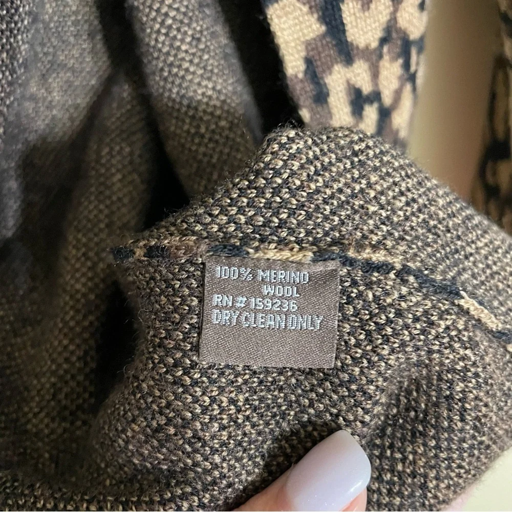 J McLaughlin Animal Print Cardigan XS - Picture 5 of 7